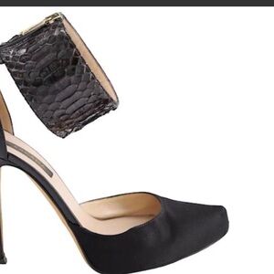 Escada Black Satin Pointed Toe Ankle-Strap Heel